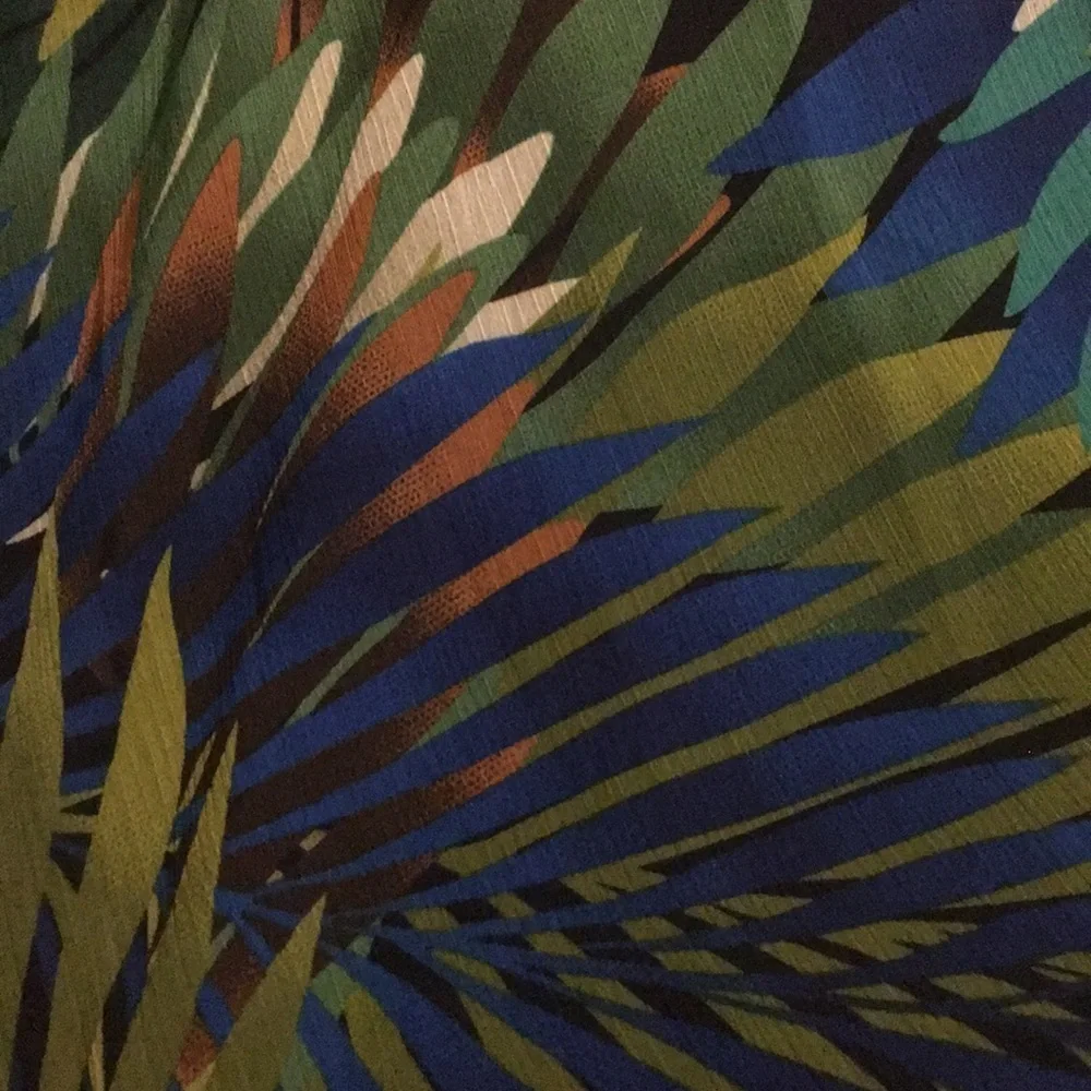 Spense Floral/Leaf Patterned Top - Picture 11 of 11